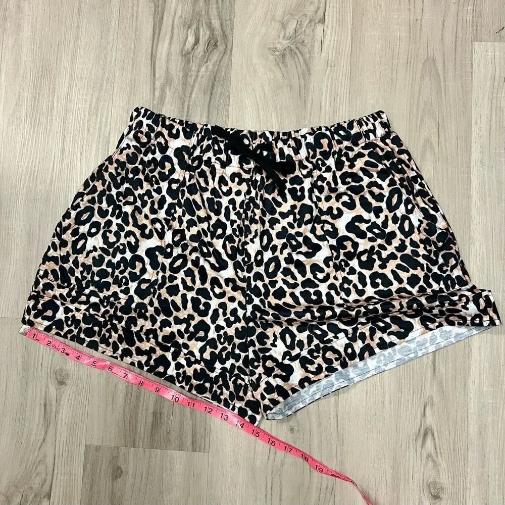 NWOT animal print shorts sz XL drawstring waist by Mosucoirl stretchy